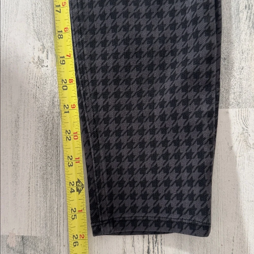 SPANX Jeanish Houndstooth Jean-ish black‎ gray size Small Women’s Jean Leggings